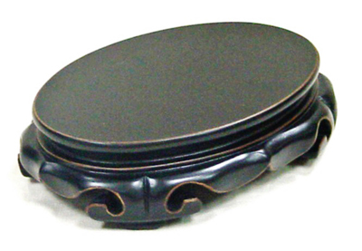 Oval Base With Carved Caltrop Pattern Feet
