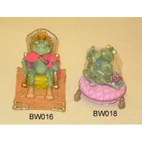 Resin Chair w/Frog Candle (BW016)Two Frog Candle Sitting On Cushion (BW018)