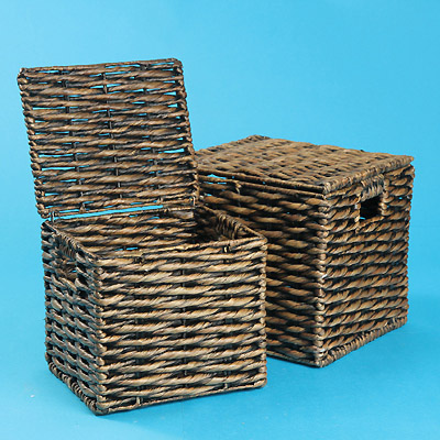 SQUARE BOX