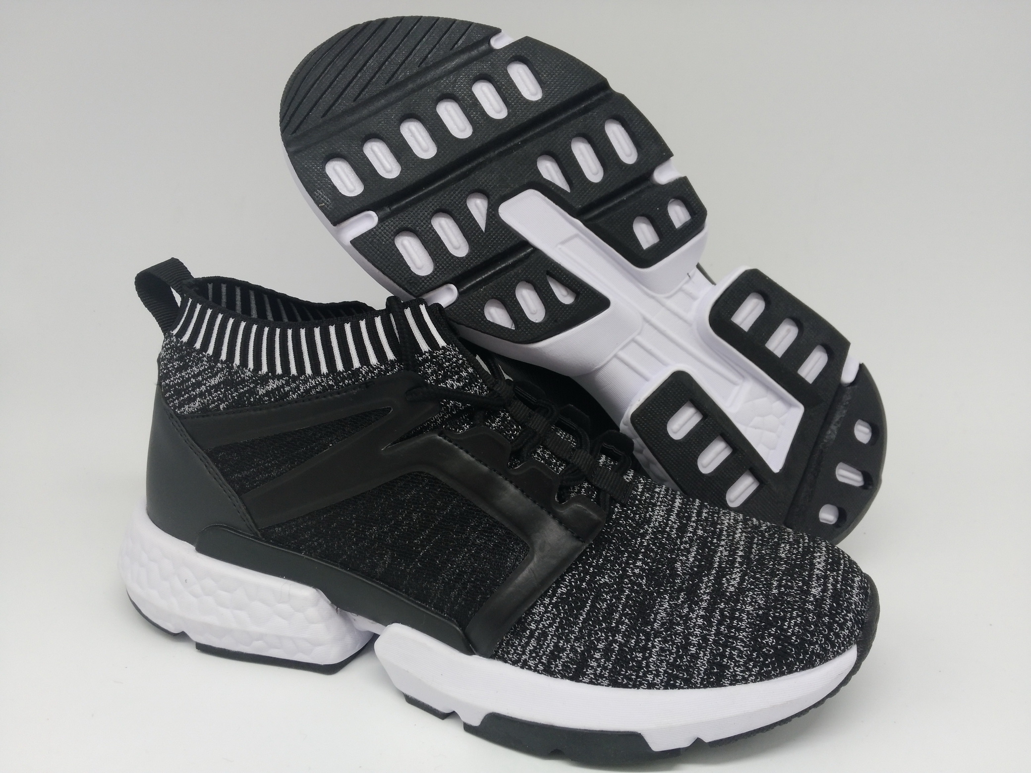MEN SPORTS SHOES