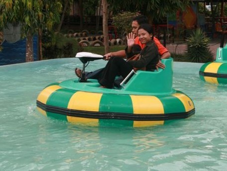 Electric Bumper Boat