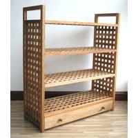 Walnut wood,oiled.