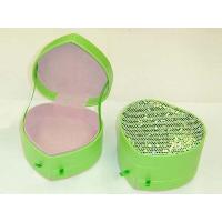 Heart Shape Box & Oval Traincase
