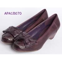 Ladies Classical Low-heel Shoes