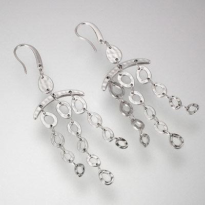 SILVER EARRING W/HAMMER SURFACE