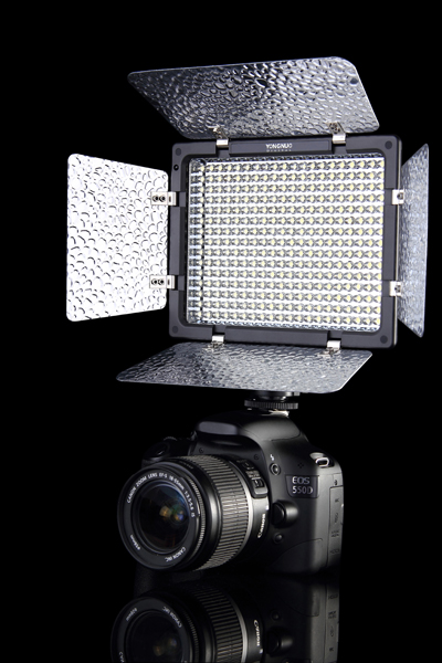 YN-300 LED Illumination Dimming Video Light for SLR Camera + IR Remote