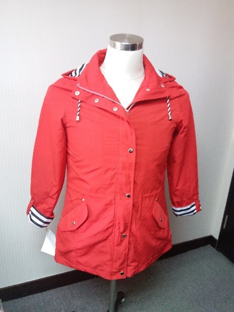 Ladies 65% Polyester 35% Nylon woven coat