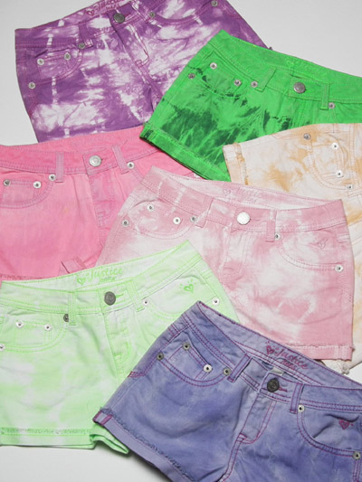 Girl's tie dyed short