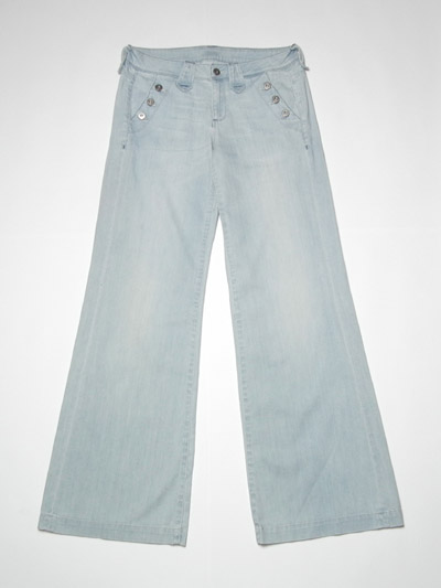 Ladies' flare leg jean