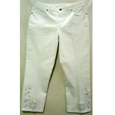 White Twill Capri w/ Emb Cutout