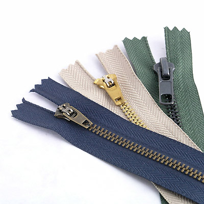 Sell 4YG & #4 Metal Zipper