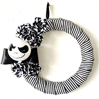 40cm Wreath with Ribbon and Decor, Col: Black and White