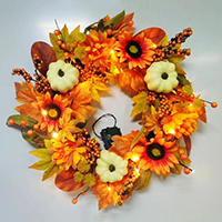55cm PVC Wreath with Flower and Light