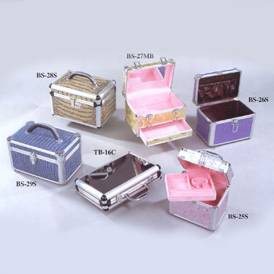 Beauty & Jewellery Suit Case