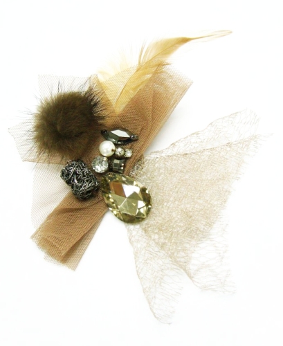Ladies Fashion Jewellery - Rhinestone Feather Mesh Brooches
