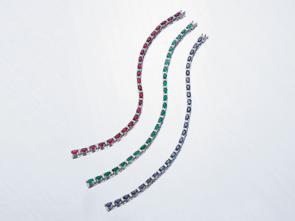 Sell 18KW DIAMOND BRACELET