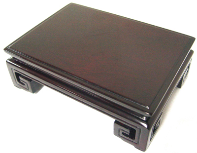 Rectangular Base With Coiled Short Feet