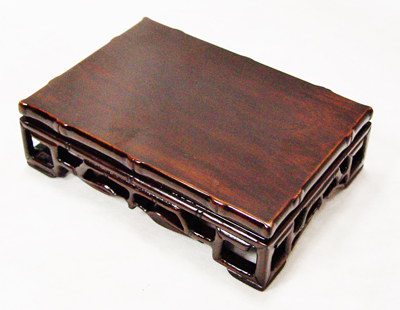 Rectangular Base Decorated With Carved Bamboo Style At All Edges