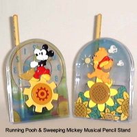 Running Pooh & Sweeping Mickey Musical Pencil Stand