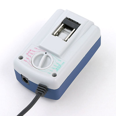 Universal Multi-Adapter for Digital Cameras