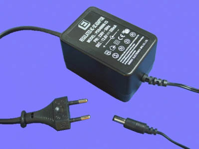 GENERAL USE REGULATED OUTPUT AC/DC ADAPTOR FOR EUROPE & NORDIC COUNTRIES