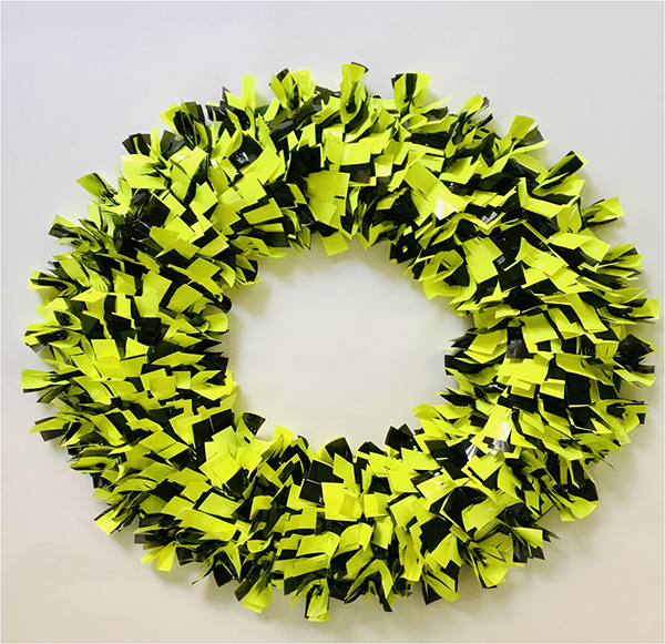 18 inches HW Fashioned Chunky Wreath
