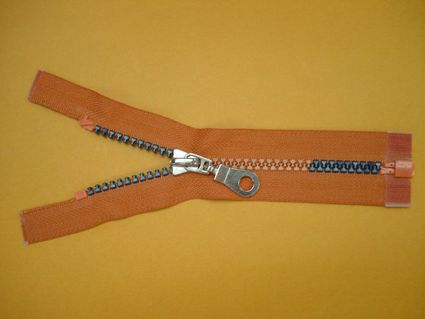 No.5 Plastic Open End Two-Tone Teeth