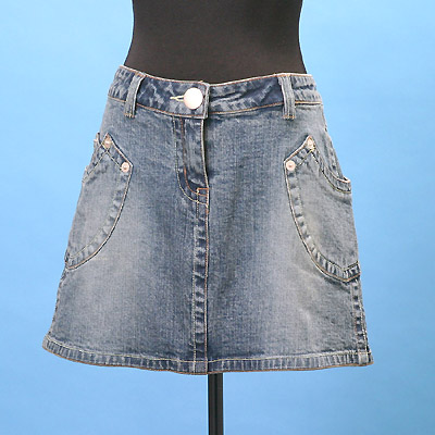 Ladies� Woven Skirt