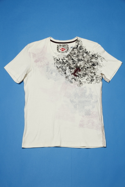 Reversible Print Tee With Flocking Print At Shoulder And Back Body