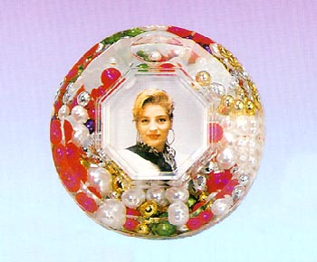 Magic Diamond Frame with Pearls