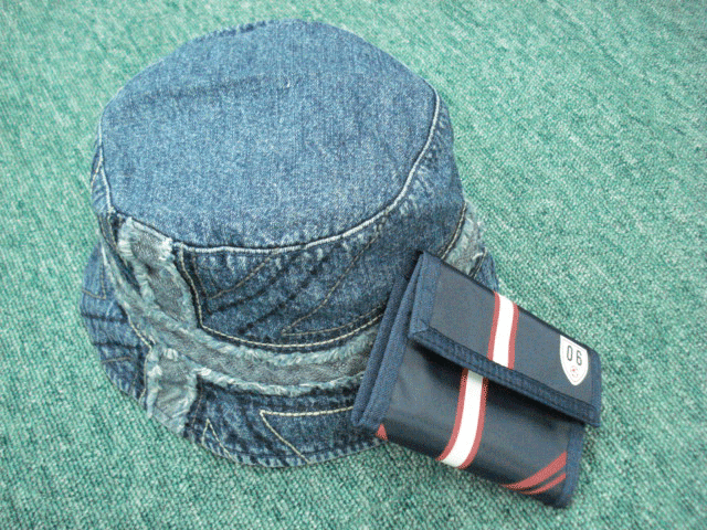 Hat & Wallet