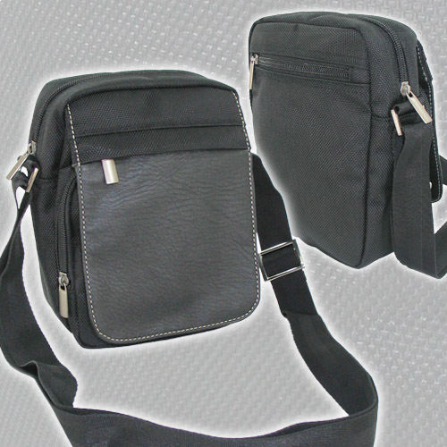 Gucci Nylon shoulder bag