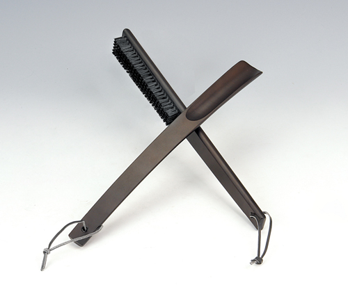 Wooden shoe horn and cloth brush