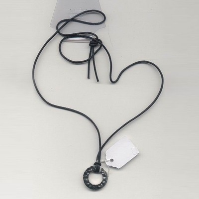 PENDANT NECKLACE