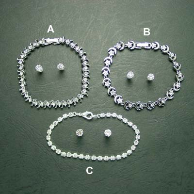 A set of bracelet and earrings in rhinestones