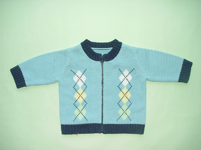 BABIES CREW NECK ZIPPED CARDIGAN, INTARSIA ARGYLE PATTERN