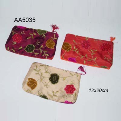 Embroidery fabric cosmetic bag