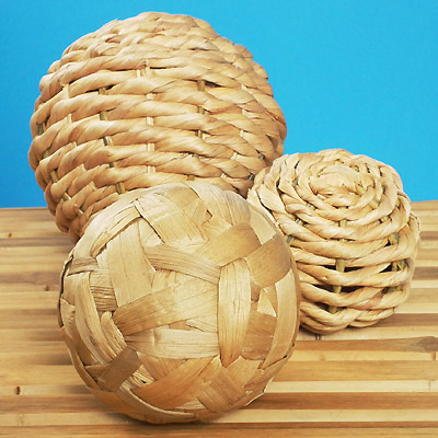 BALLS - WICKER