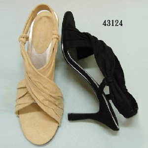Ladies Slippers / Sandals