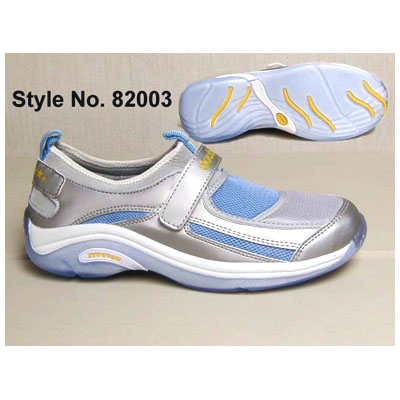 LADIES' SPORTS & CASUAL SHOES