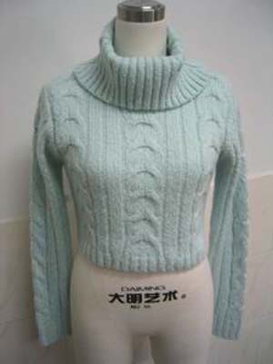 Knitted Pullover Item