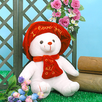 Valentines bear with hat