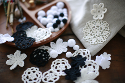 Crochet Motif Flower & Button