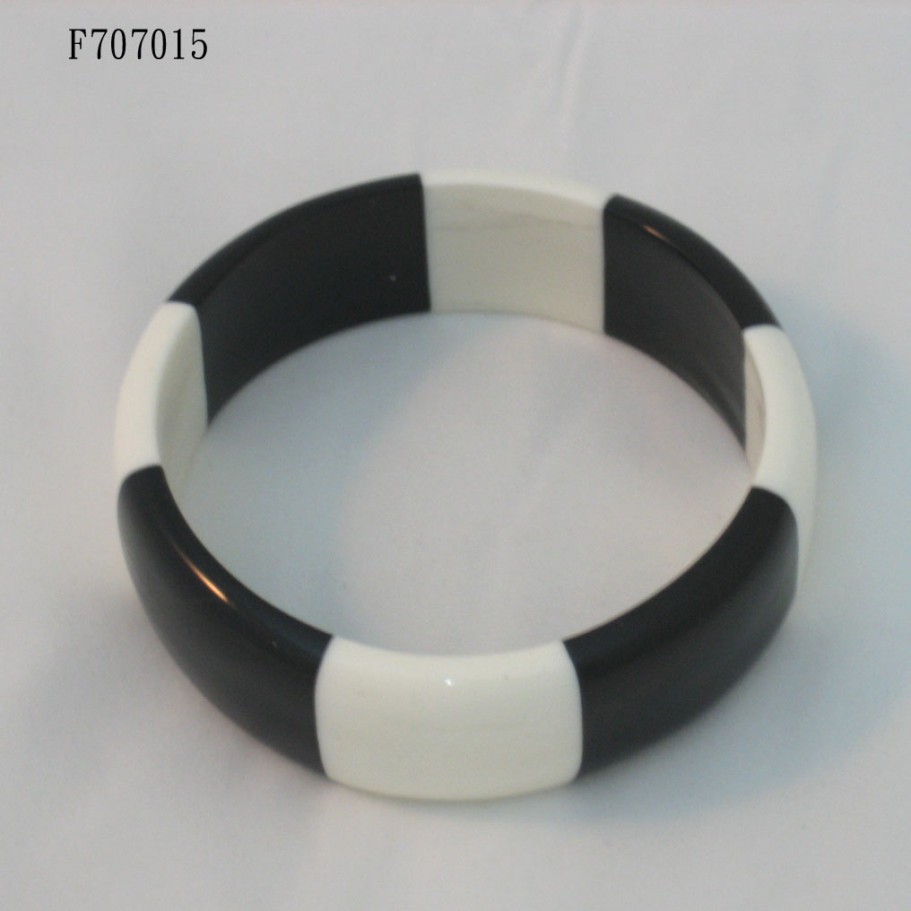 Fashion Bangle