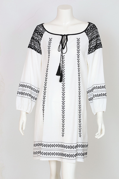 The Beat Lace Sleeve Top