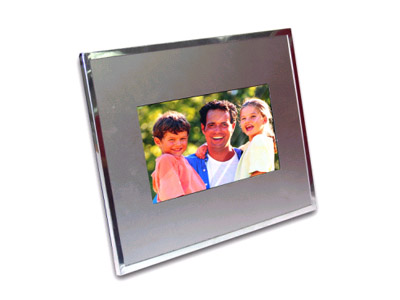 7.0 inches Digital Photo Frame with Metal Panel