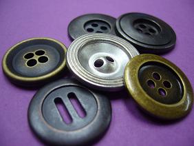 4 Holes Alloy Button ( Nickel & Lead Free )