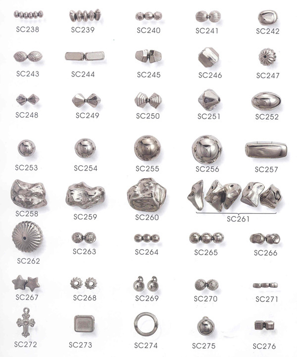 Metal Look Fancy beads in Silver