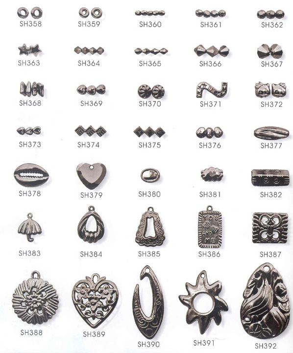 Metal Look Fancy beads in black