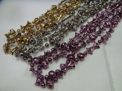 MARDI GRAS BEADS MOT